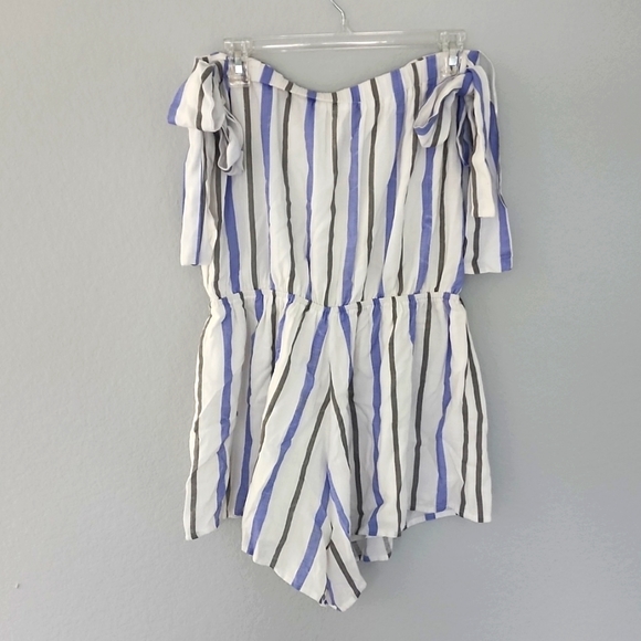 Nwt. Latiste by Amy striped romper - Picture 2 of 5